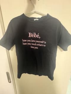 LAC VERT ロゴプリント 半袖Tシャツ ブラックのサムネイル
