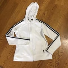 アディダストレーニングウェアーのサムネイル