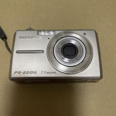 OLYMPUS FE-220D コンパクトデジタルカメラ 本体 ジャンク - メルカリ