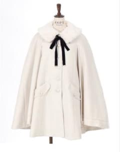 axes femme ファー襟付ケープコートのサムネイル