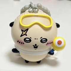 MINISO ちいかわ ラッコ 水鉄砲 バッグチャーム 夏日シリーズ ぬいぐるみのサムネイル