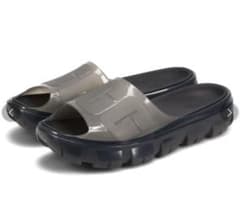 アグ　UGG シャワースライド　us5 22〜23cmのサムネイル