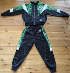 【希少】ヴェルディ川崎MIZUNO ジャージ上下 日本製34 希少】ヴェルディ川崎 MIZUNO ジャージ上下 日本製 34 - メルカリ