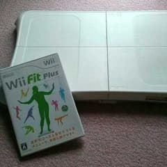 Wiiフィットプラス +バランスボードのサムネイル