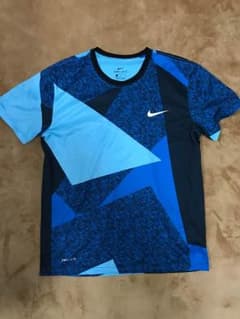 NIKE ランニングＴシャツのサムネイル