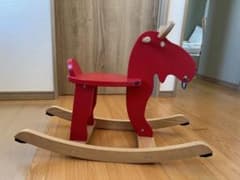 IKEA（イケア）の木製ロッキングムース「EKORRE（エコレ）のサムネイル