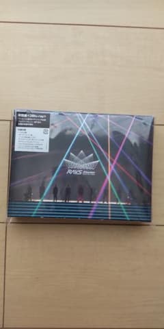Snow Man/Dome Tour 2024 RAYS〈初回盤〉Blu-rayのサムネイル