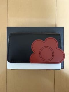 再値下げ！MARY QUANT ハートインサイドミニウォレットのサムネイル