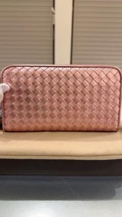 新品未使用BottegaVenetaボッテガヴェネタ メタリックピンク長財布 