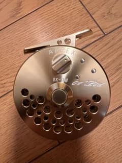 美品AMPEX SK-IIW 01 Ltd フライリール 美品AMPEX SK-IIW 01 Ltd フライリール - メルカリ