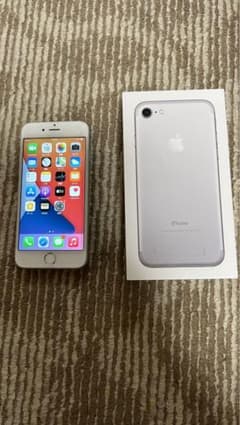 SIMフリー iPhone6S 64GB シルバーiOS14 バッテリー100%のサムネイル