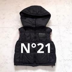 N°21★ヌメロヴェントゥーノ★ロゴパッチデザインダウンベスト ♡ さま専用✨N°21 /ヌメロヴェントゥーノ ロゴパッチデザイン ダウン