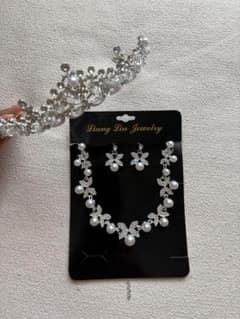 結婚式 Liang Lin Jewelry ティアラセットのサムネイル