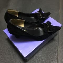 黒パンプスのサムネイル