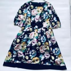 M'S GRACY 花柄 フレアワンピース 38 黒 七分袖 日本製 M'S GRACY 花柄 フレアワンピース 38 黒 七分袖 日本製 - メルカリ
