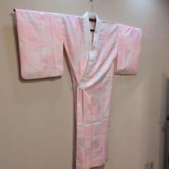 MY09.非常に綺麗花織り柄ピンク長襦袢 未使用に近い - メルカリ