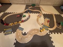 BRIO 木製鉄道セット + 蒸気機関車セットのサムネイル