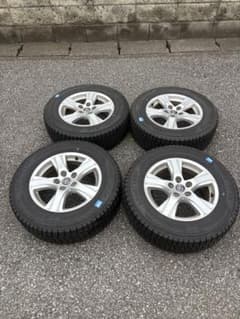 Goodyear 16インチ スタッドレスタイヤセットのサムネイル