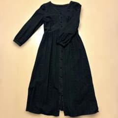 ブラック 刺繍ワンピース ロング丈のサムネイル