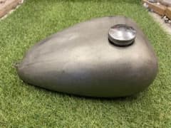 ドラッグスター400 取り外し　ナロータンク　汎用　ハーレー　アメリカンのサムネイル