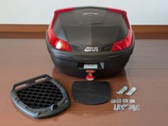 GIVI バイク トップケースのサムネイル