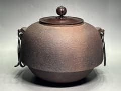 茶釜 海老丸釜　釜師 佐藤清光　共箱入　茶道具　茶器　炉釜　金属工芸　伝統工芸品 茶道具 釜師:佐藤清光 丸釜 茶釜 銅蓋 釜環付き 伝統工芸品 金属工芸