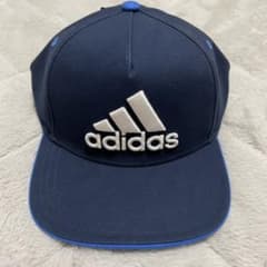adidas  キッズ　キャップ　新品のサムネイル