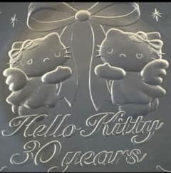 ハローキティ 30周年記念 ガラス皿 - メルカリ