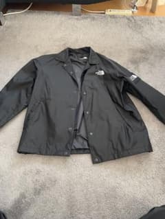 THE NORTH FACE ブラックナイロンジャケットのサムネイル