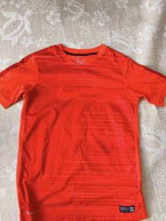 NIKE Tシャツ　スポーツのサムネイル