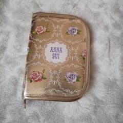 ANNA SUI ゴールド 花柄 カードケースのサムネイル