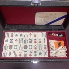 麻雀牌 R牌（アール牌）背黄 麻雀牌 R牌（アール牌）背黄 - メルカリ
