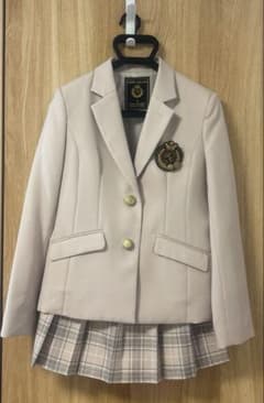 REPIPI ARMARIO ベージュスーツ L＆スカート - メルカリ