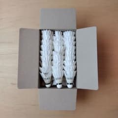 中古シャトル 50ダース(600球) 送料込み ノック用 中古シャトル 50ダース(600球) 送料込み ノック用 中古シャトル 50