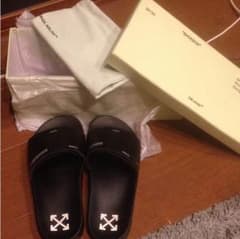 off-white サンダルのサムネイル
