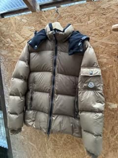 希少 MONCLER BAZILLE バジーレ ダウンジャケット ロゴ ワッペンのサムネイル