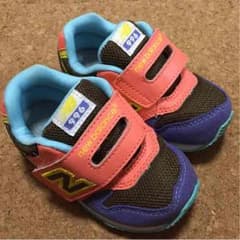 new balance 14cmのサムネイル
