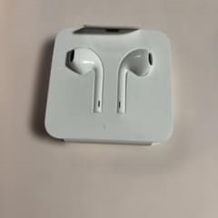 純正！iphon付属有線イヤホン！のサムネイル