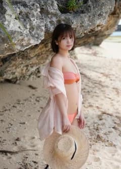北野瑠華A4サイズピンナップ6枚 - メルカリ