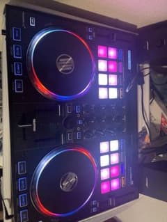 Reloop BeatPad 2 クロスプラットフォーム DJコントローラーのサムネイル