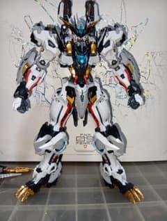 m48891660331_1.jpg?1778577276