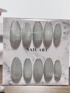 ネイルチップ(ハンドメイド) 細フレンチのサムネイル