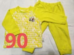 【ユニクロ】プーさんパジャマ　サイズ90②のサムネイル