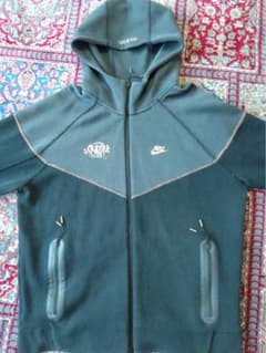 シナワールド NIKEテックフリース - メルカリ