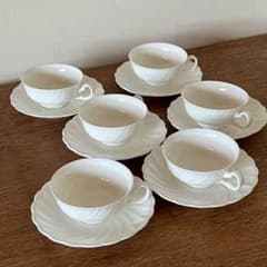 ホワイト波形カップとソーサー6個セット - メルカリ