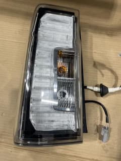 左クリアテールライト　タントLA610S 左クリアテールライト タントLA610S - メルカリ
