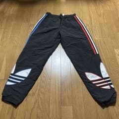 adidas トレフォイル ナイロンパンツ ブラック Sのサムネイル