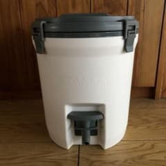 K'様専用⭐︎スタンレー　ウォータージャグ　7.5L ホワイトのサムネイル