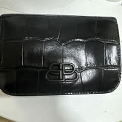BALENCIAGA ブラックレザー 三つ折り財布のサムネイル