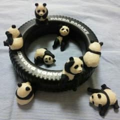 ピースまま様☆専用♪PANDA♪置物♪タイヤ箸付き　パンダ12頭のサムネイル